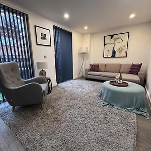 Ft5 Penthouse Homestay London